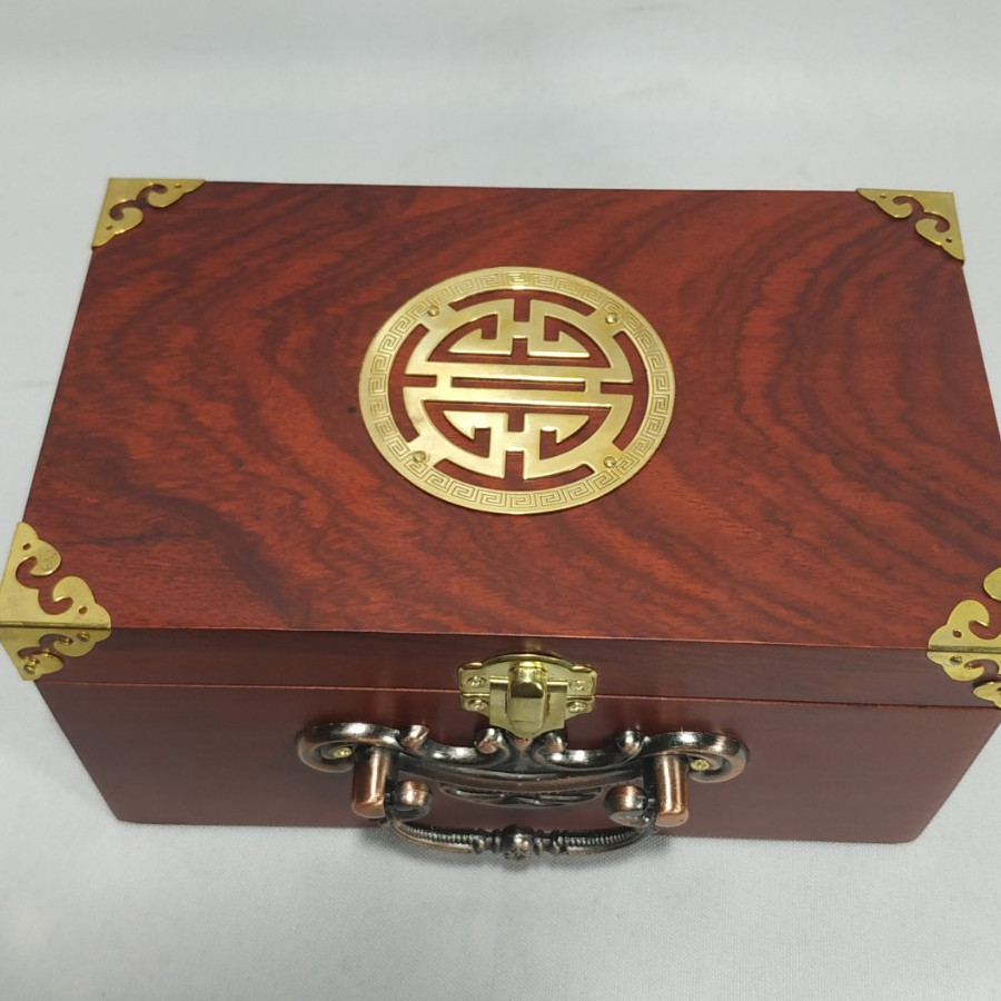 Hộp trang sức gỗ hương quai đồng mặt chữ thọ size 19cm