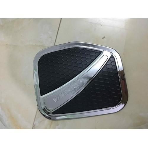 Ốp nắp bình xăng xe innova 2016 2017 2018 2019 2020 2021