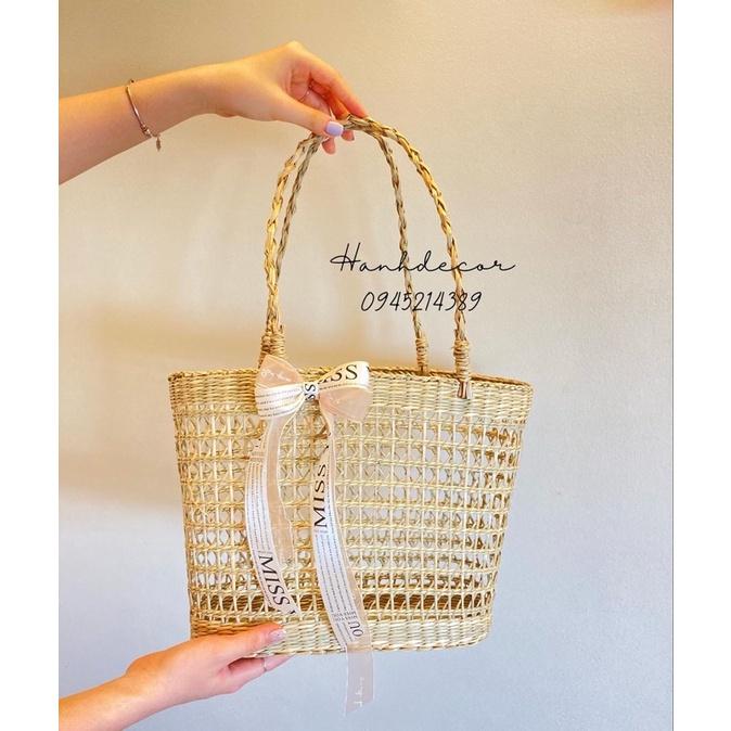 Túi xách cói đan mắt cáo gắn nơ ruy băng phong cách tiểu thư xinh đẹp size lớn 32*25 rộng 9cm