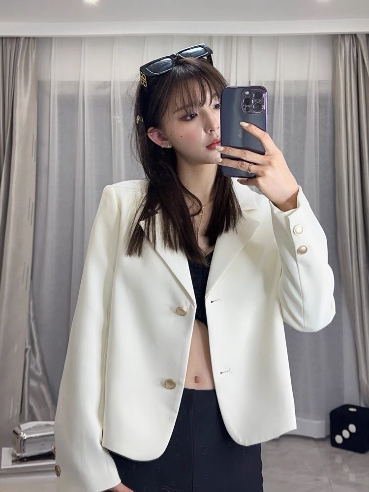 Áo vest croptop nữ dáng công sở hàn quốc áo khoác blazer nữ dáng ngắn đính khuy sang chảnh 2 lớp cao cấp dễ phối đồ mặc đi làm