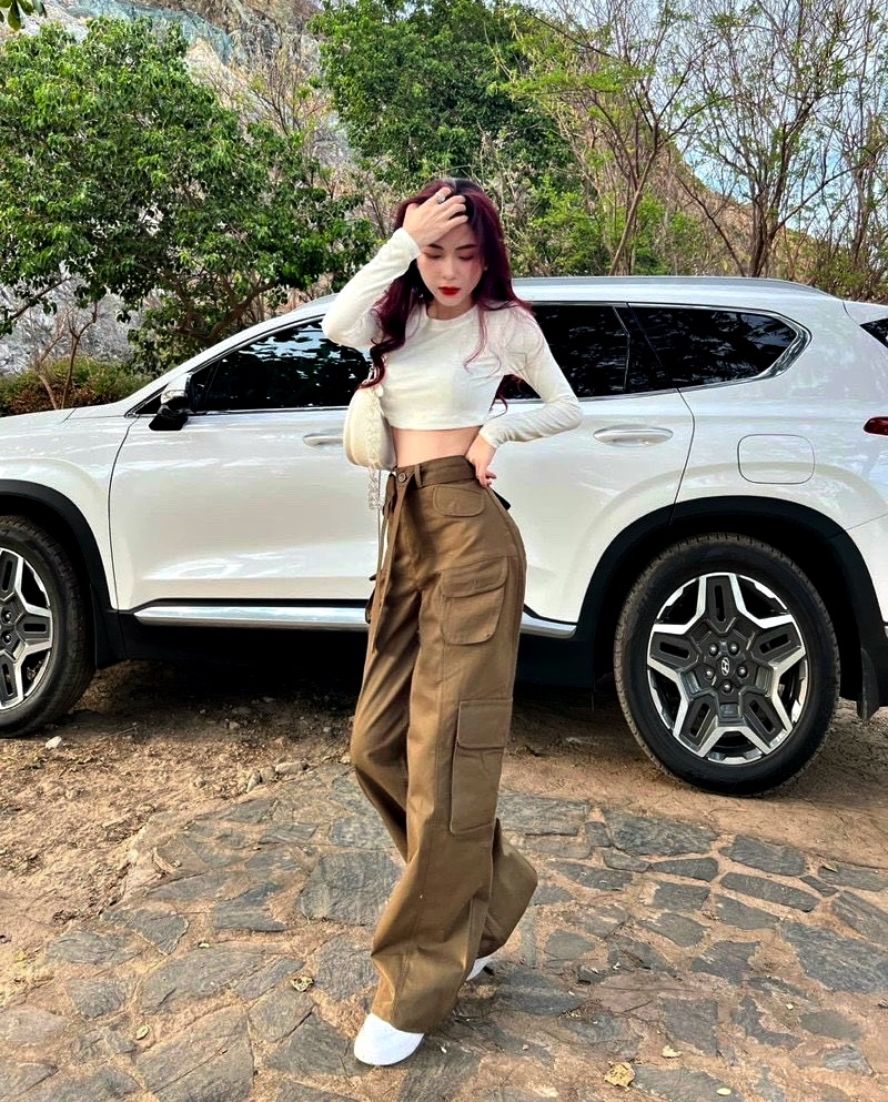 SET QUẦN DÀI TÚI HỘP ỐNG RỘNG LƯNG CAO + ÁO THUN CROPTOP BASIC CƠ BẢN TAY DÀI ÔM BODY ĐI CHƠI DẠO PHỐ ĐI BIỂN
