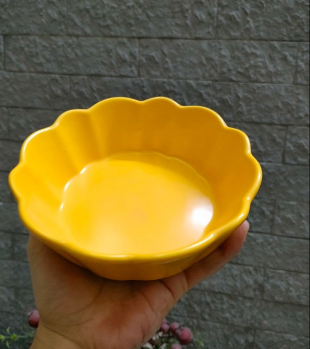 Tô sứ viền lượn vàng cao cấp màu vàng