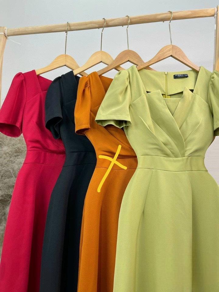 ĐẦM XÒE XẾP LI NGỰC TAY NGẮN 12794