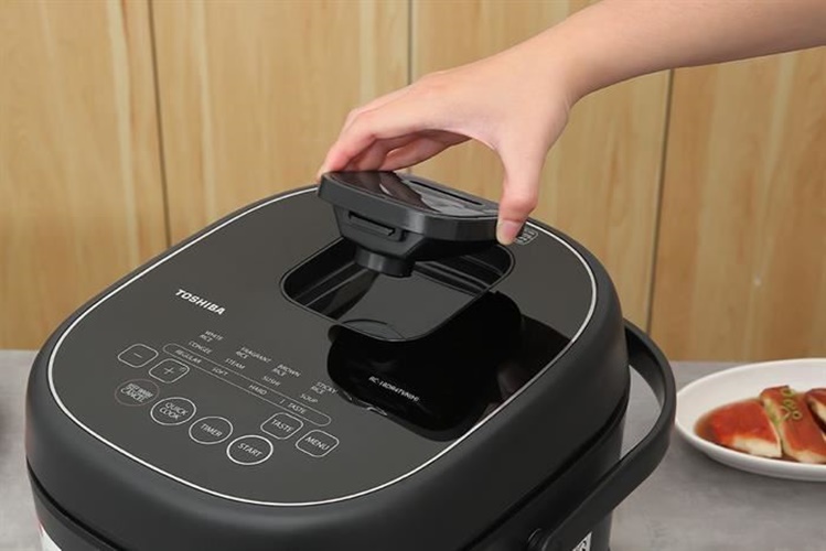 NỒI CƠM ĐIỆN TỬ 1.8L TOSHIBA RC-18DR4TVN - Hàng chính hãng