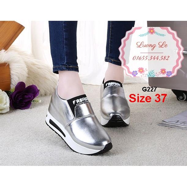 Thanh lý giày thể thao độn đế cao 7cm size 37 màu đen và bạc ms G227