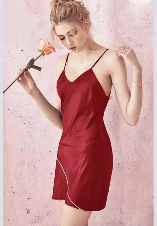 Đầm ngủ phi lụa đỏ
