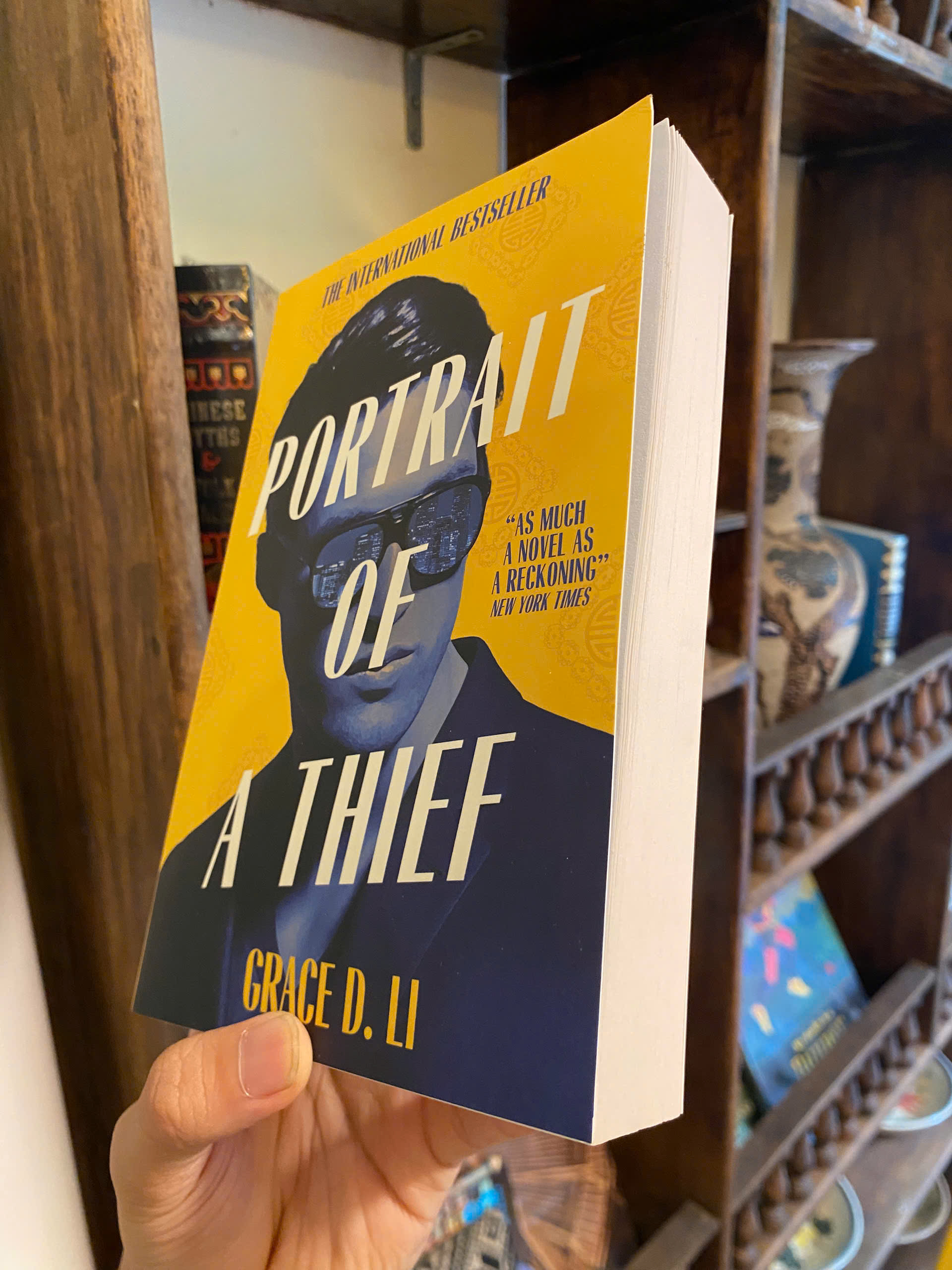 Sách - Portrait of a Thief by Grace D. Li | Bestseller Mystery English Book | Sách ngoại văn