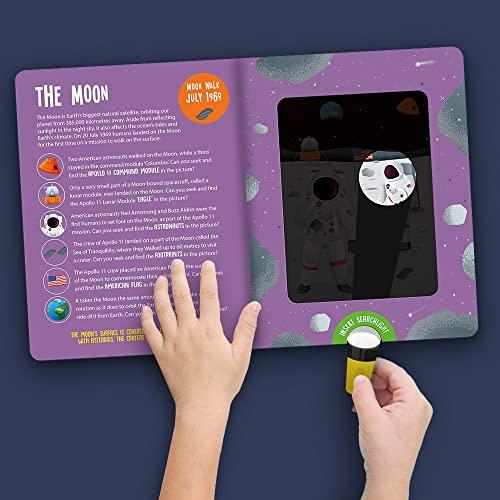 Sách ngoại văn: Seek And Find Searchlight - Space