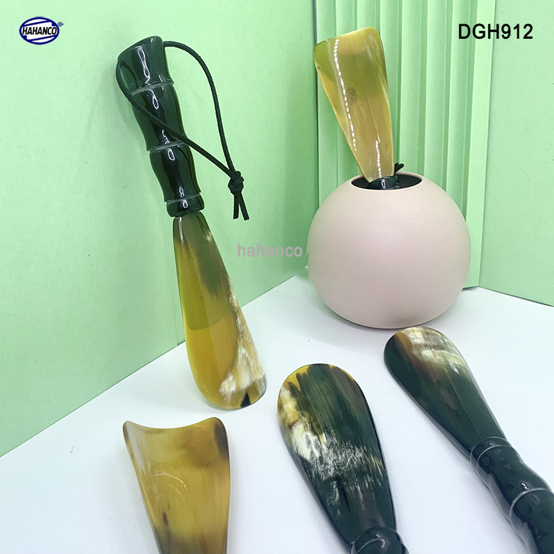 Đón giày bằng sừng tay cầm đốt trúc VIP DGH912 - Chuyên dụng cho giày cao cấp - Cho giày Nam & Nữ - Product of HAHANCO