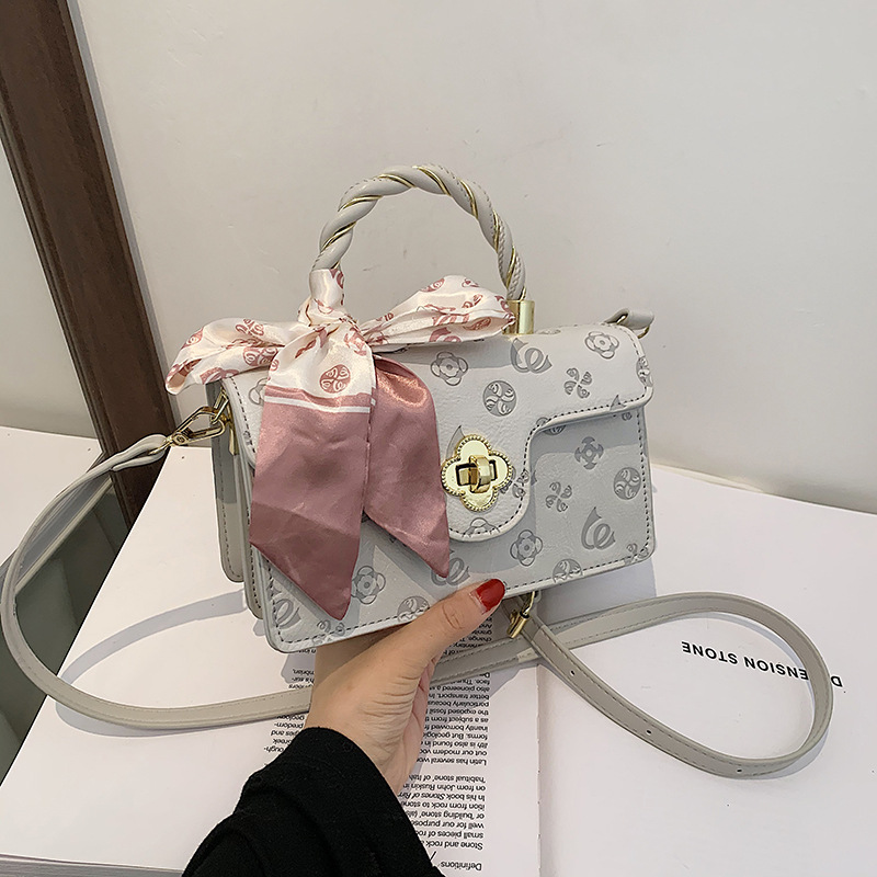 Túi xách nữ thời trang công sở cao cấp phong cách dễ thương – BEE GEE TN1085