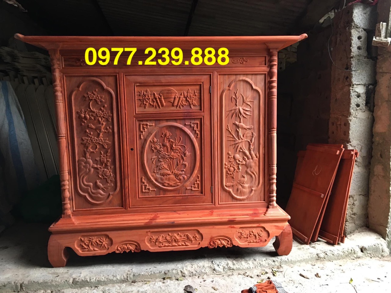 Tủ thờ bằng gỗ sồi 197cm