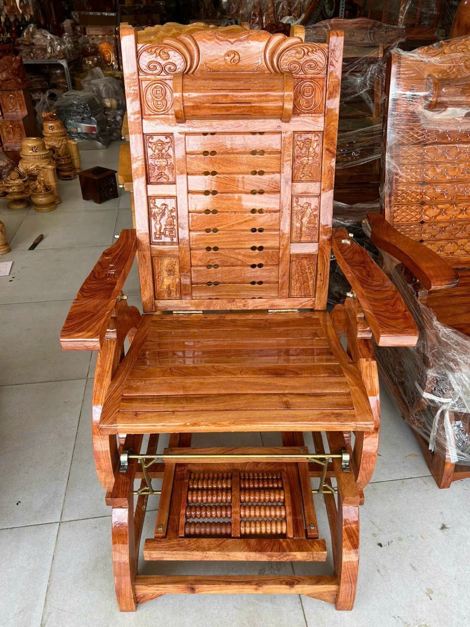 GHẾ THƯ GIÃN MASSA GỖ HƯƠNG ĐÁ