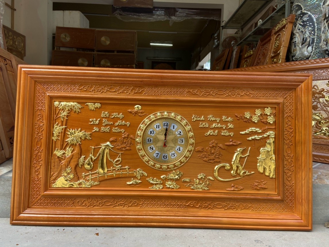 Tranh đồng hồ treo tường khắc chữ cha mẹ bằng gỗ gõ kt 67×127×4cm
