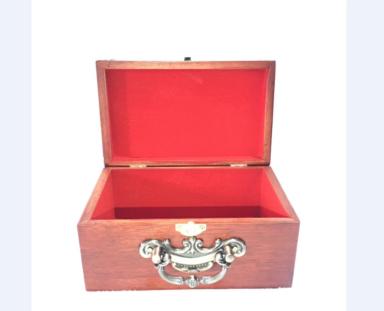 Hộp đựng con dấu - hộp trang sức gỗ hương gắn bông hoa vàng size 19cm có khóa chốt vàng