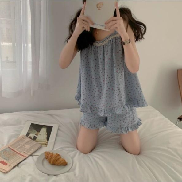 Set đồ ngủ hai dây thiết kế bèo nhún nhẹ ngọt ngào thích hợp mặc nhà vào mùa hè S027
