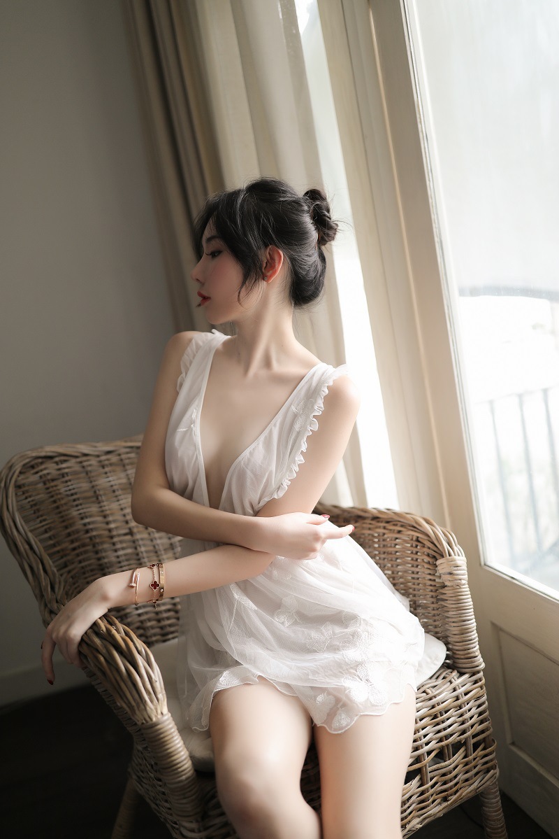 Váy Ngủ Kèm Quần Lọt Khe Nữ Sexy Quyến Rũ Siêu Gợi Cảm Chất Liệu Cao Cấp Co Dãn Mềm Mại Blackinner