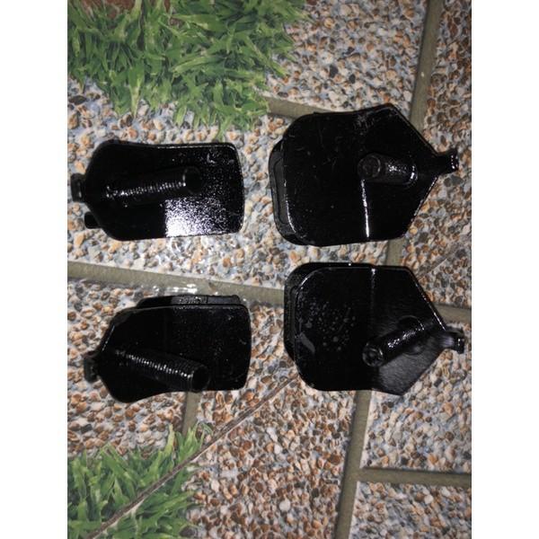 Chân chống dung máy phát điện 5kw, 1bộ/4cái .