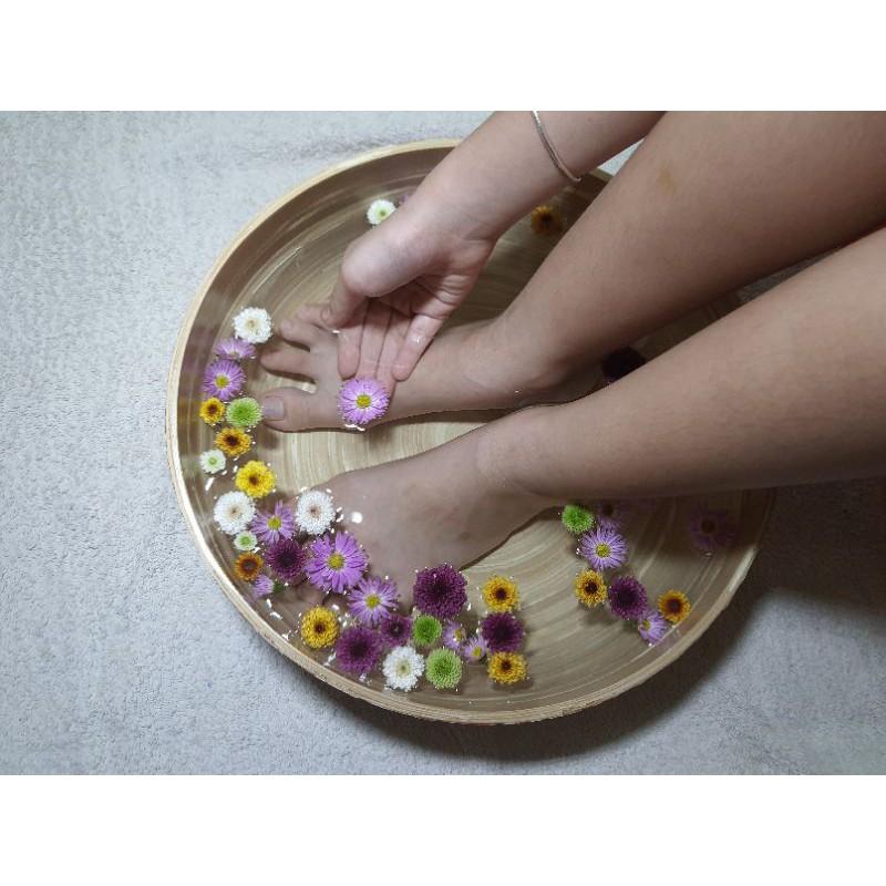 chậu ngâm chân bằng tre dùng cho spa, tiệm nail. Kích thước rộng 30cm sâu 12cm, dung tích 6lit.