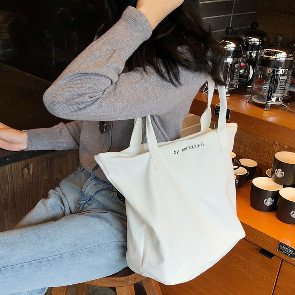 Túi tote đeo vai vải bố canvas T052 nữ in chữ by merciparis có khóa kéo, mềm, đẹp phong cách Hàn