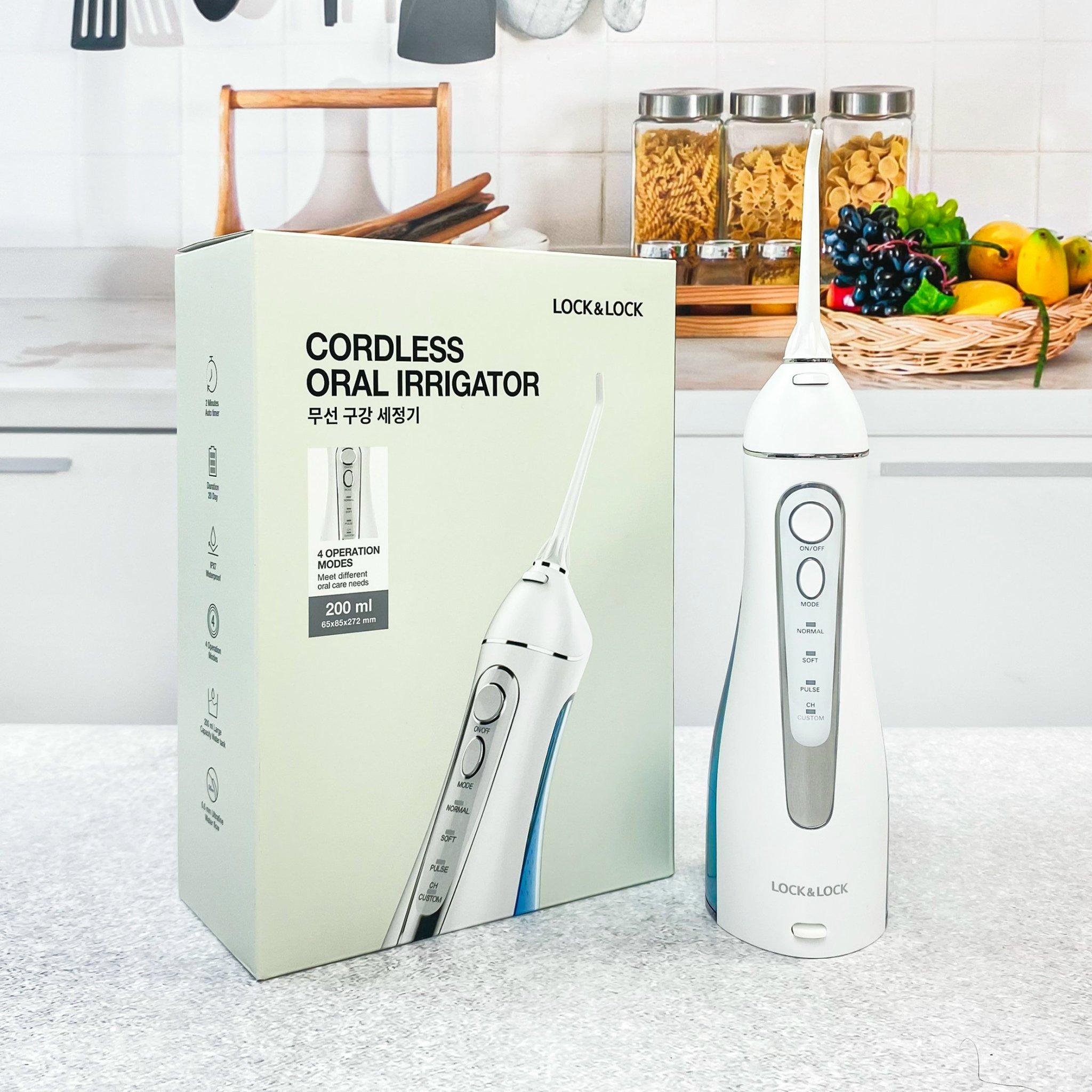 Máy Tăm Nước Không Dây Lock&amp;Lock Cordless Oral Irrigator ENR156BLU