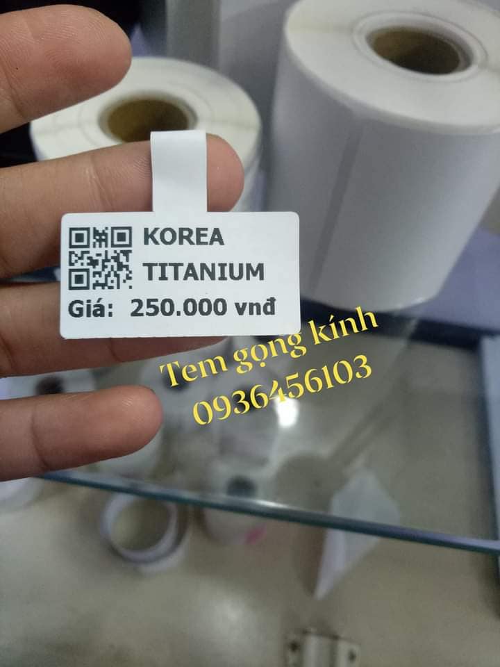 Giấy in tem kính mắt cho máy in tem nhiệt khổ 40*21mm