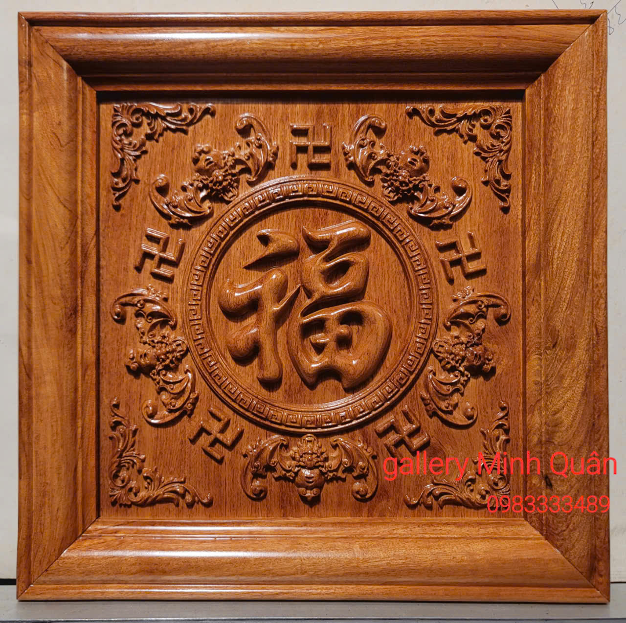 Chữ Ngũ Phúc (chữ Phúc 5 con dơi) treo trấn phong thủy