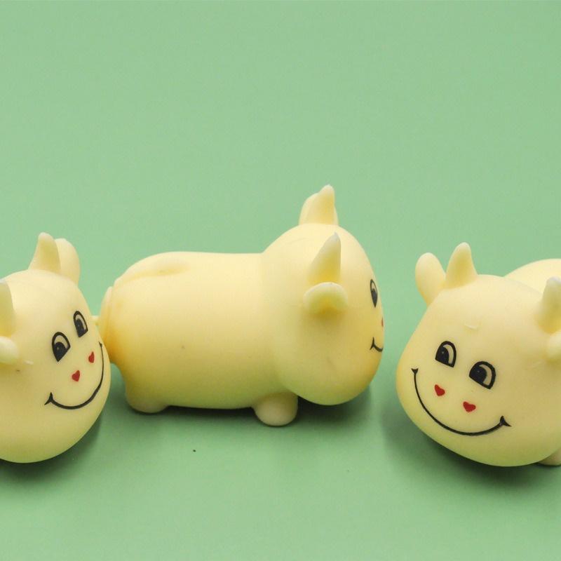 Đồ chơi Squishy Mochi hình CON BÒ DẠ QUANG mềm mịn dễ thương chân thực giảm stress co dãn đàn hồi ngộ nghĩnh chậm tăng