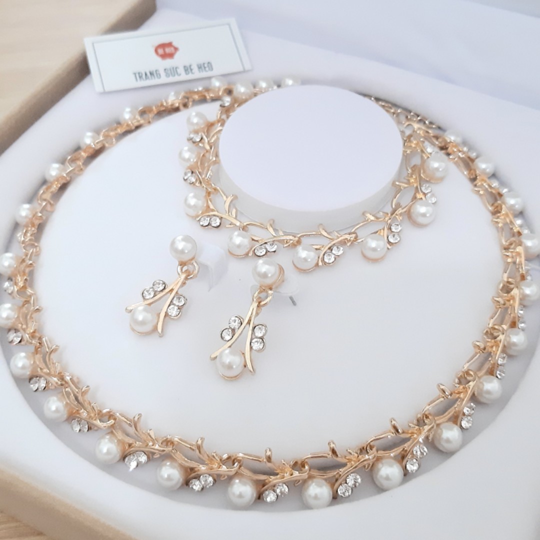 Bộ trang sức nạm đá 2 món - Tặng quà 0đ Trang sức Bé Heo BHB176