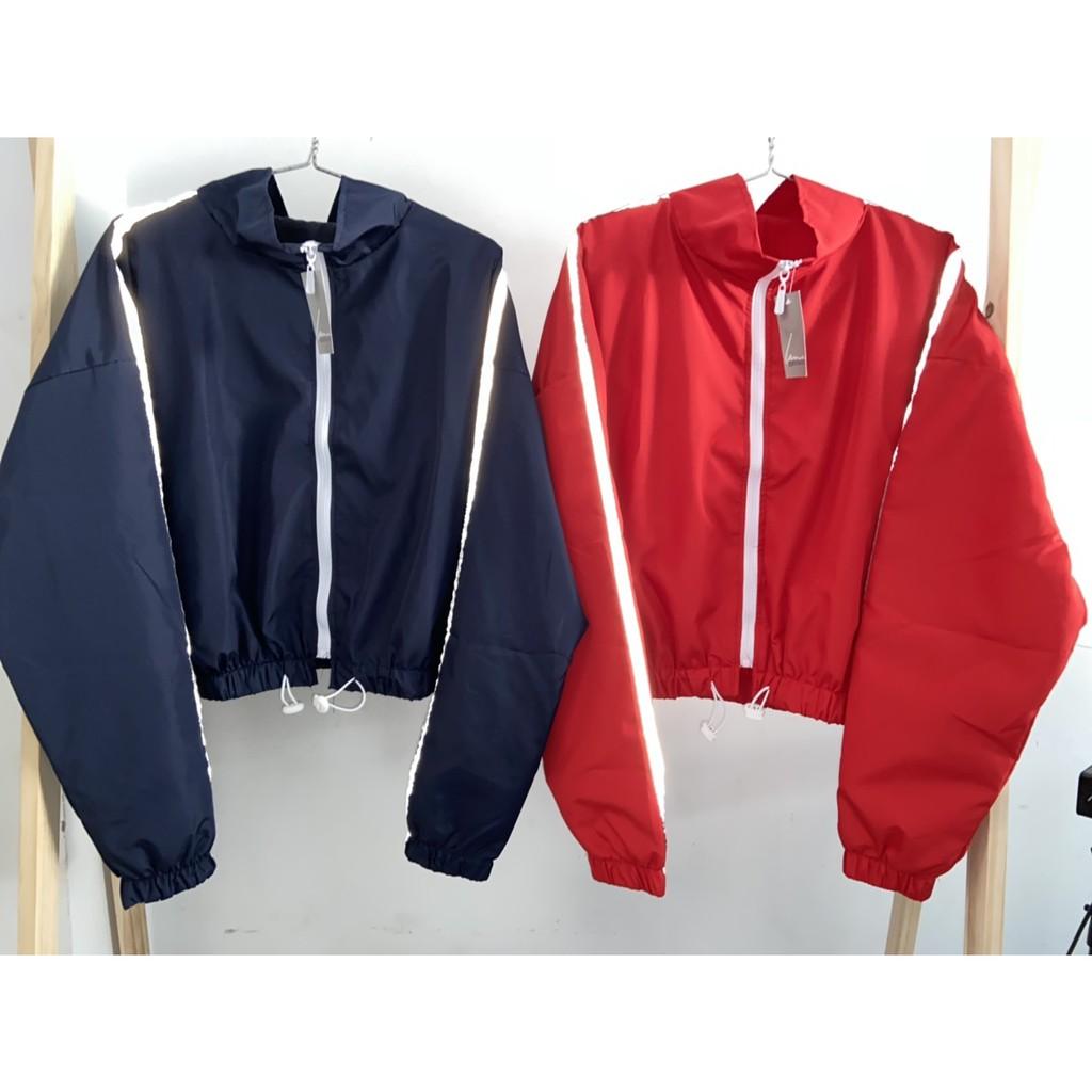 ÁO KHOÁC DÙ NỮ KIỂU CROPTOP CÓ VIỀN TAY PHÁT SÁNG