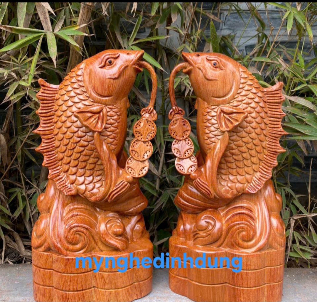 Cặp cá chép phong thủy bằng gỗ hương đá cao 30x15x9cm