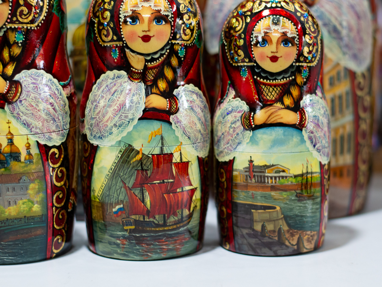 BỘ BÚP BÊ NGA MATRYOSHKA CỠ LỚN 30 LỚP CAO 50CM HOA VĂN "PHONG CẢNH NƯỚC NGA" CỰC ĐẸP, ĐỘC ĐÁO VÀ SANG TRỌNG