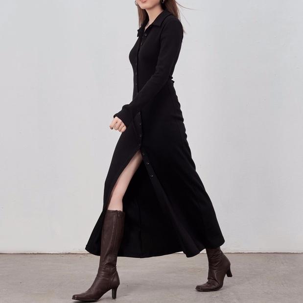 Váy thun gân body dài tay đen Mia đầm sơ mi len gân gân khuy trước váy maxi Angelina Long Sleeve Dress Mia Ritta V1028