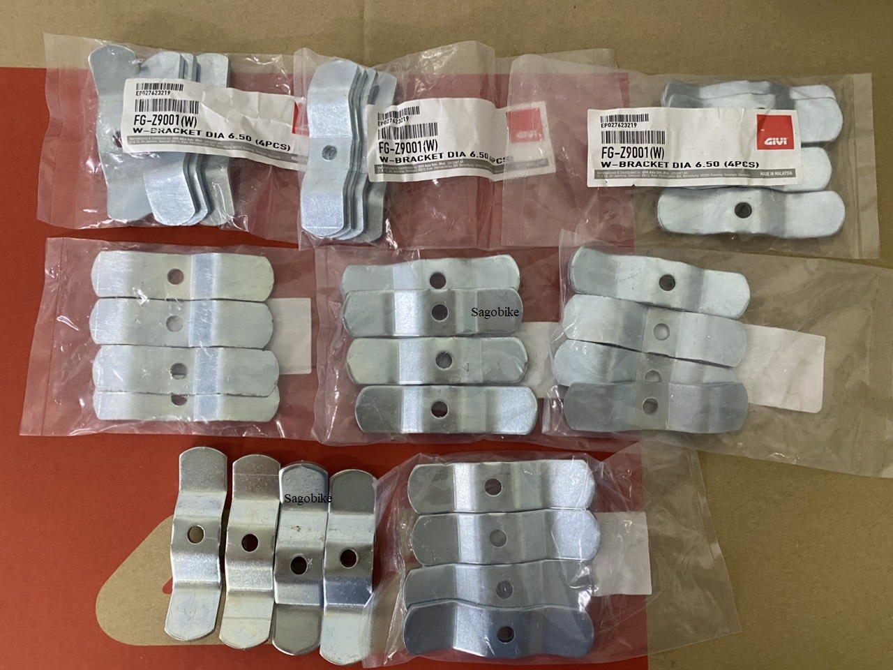 Bộ bát kẹp lượn sóng gắn thùng givi , 4 thanh gợn sóng gắn thùng givi Z9001