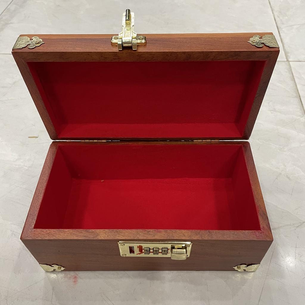Hộp Đựng Tiền Tiết Kiệm Có Khóa Bảo Mật Bằng Gỗ Hương Cao Cấp , Hộp đựng trang sức trạm mã đáo thành công