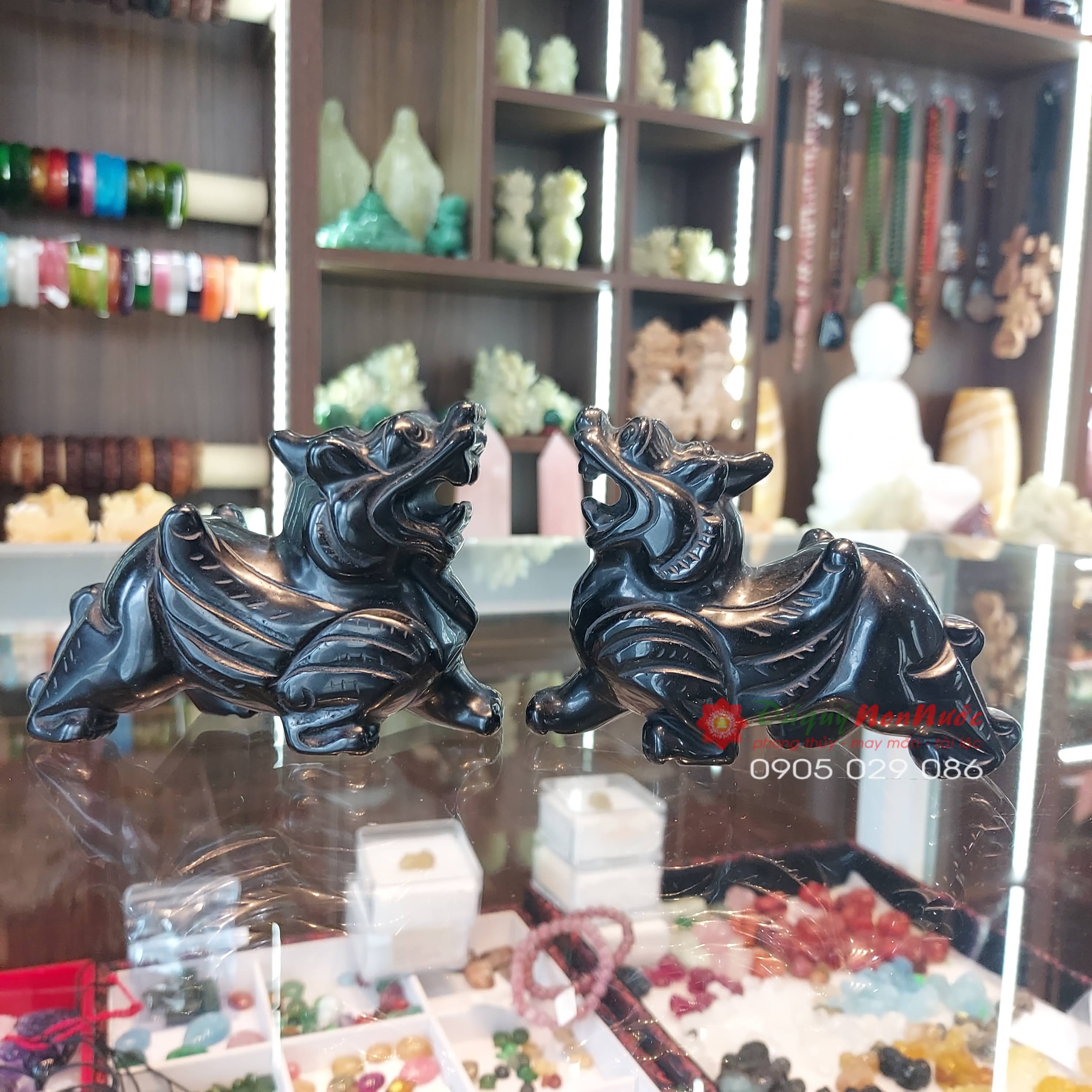 Tượng tỳ hưu phong thuỷ đá Obsidian 10cm - đá Non Nước