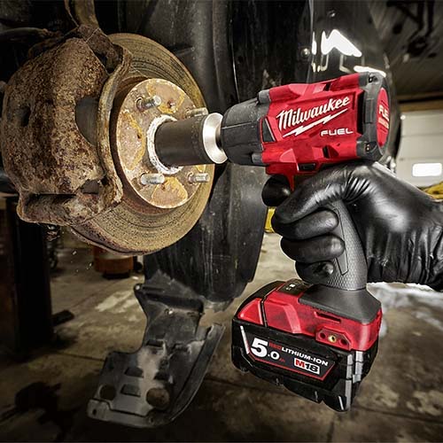 Máy siết bu lông Milwaukee M18 FMTIW2F12-0X0 + TẶNG PIN 18V 5.0Ah M18B5 (Hàng chính hãng, Bảo hành 12 tháng)