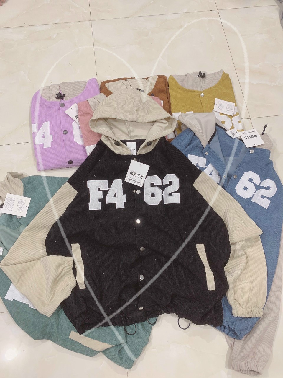 Áo bomber phối tay f4 nam nữ,hàng cao cấp chất dày dặn, Áo Bomber F4 62 nhung 2 Lớp Unisex Nam Nữ, áo khoác nhung có nón chống nắng unisex from rộng ulzzang quảng châu