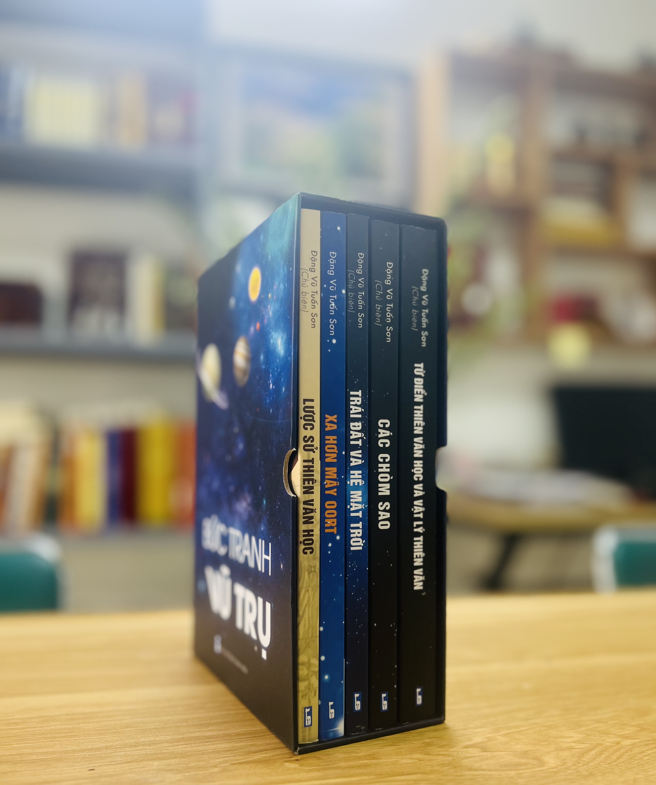 Boxset Bức tranh vũ trụ