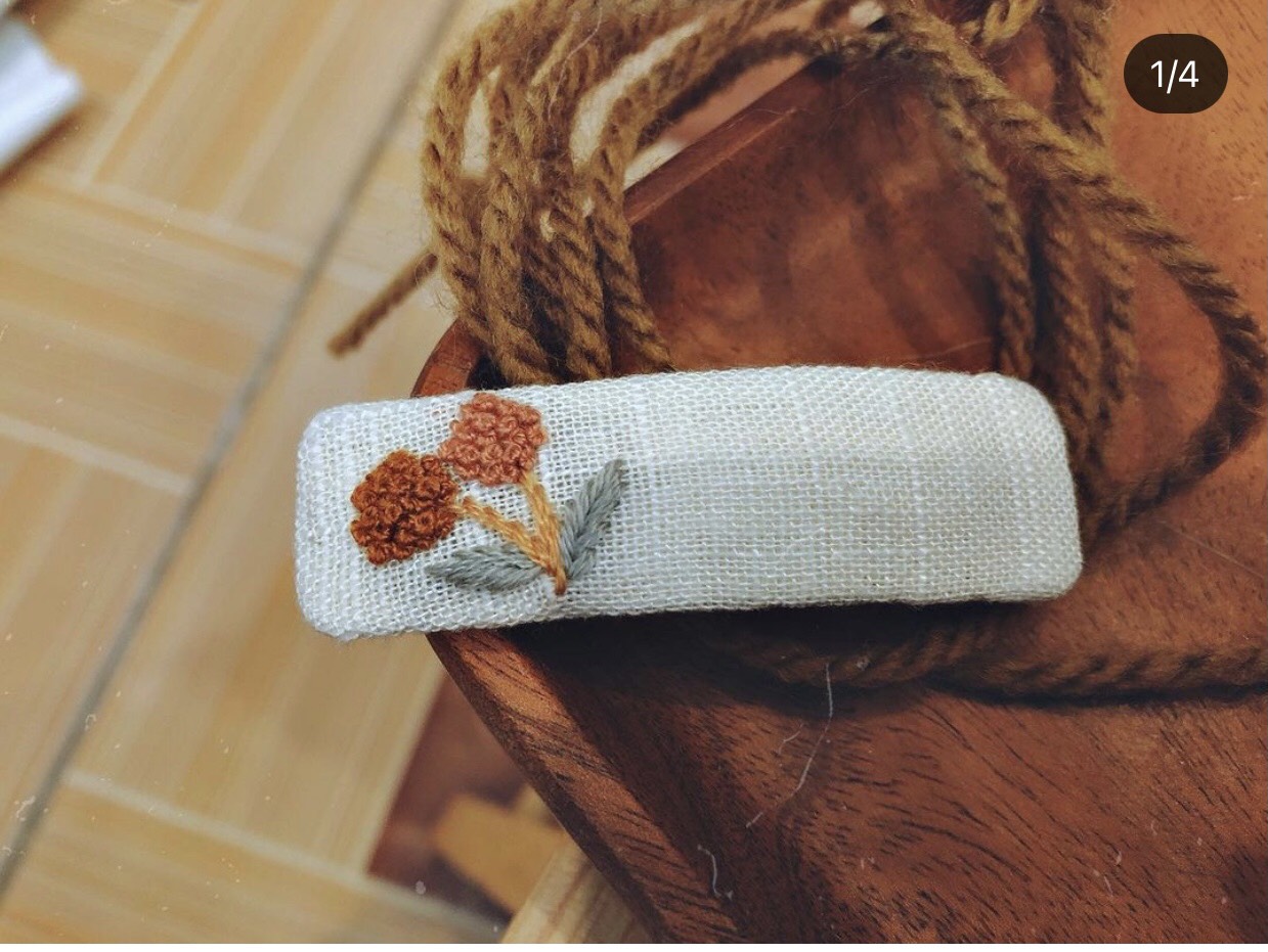 Kẹp tóc thêu nhánh hoa