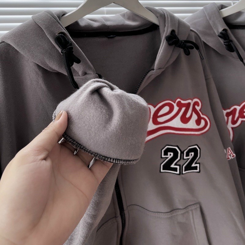 Áo khoác hoodie zip có nón vải nỉ thêu họa tiết số 22 màu xám form rộng unisex nam nữ, áo khoác nỉ from rộng thêu chữ