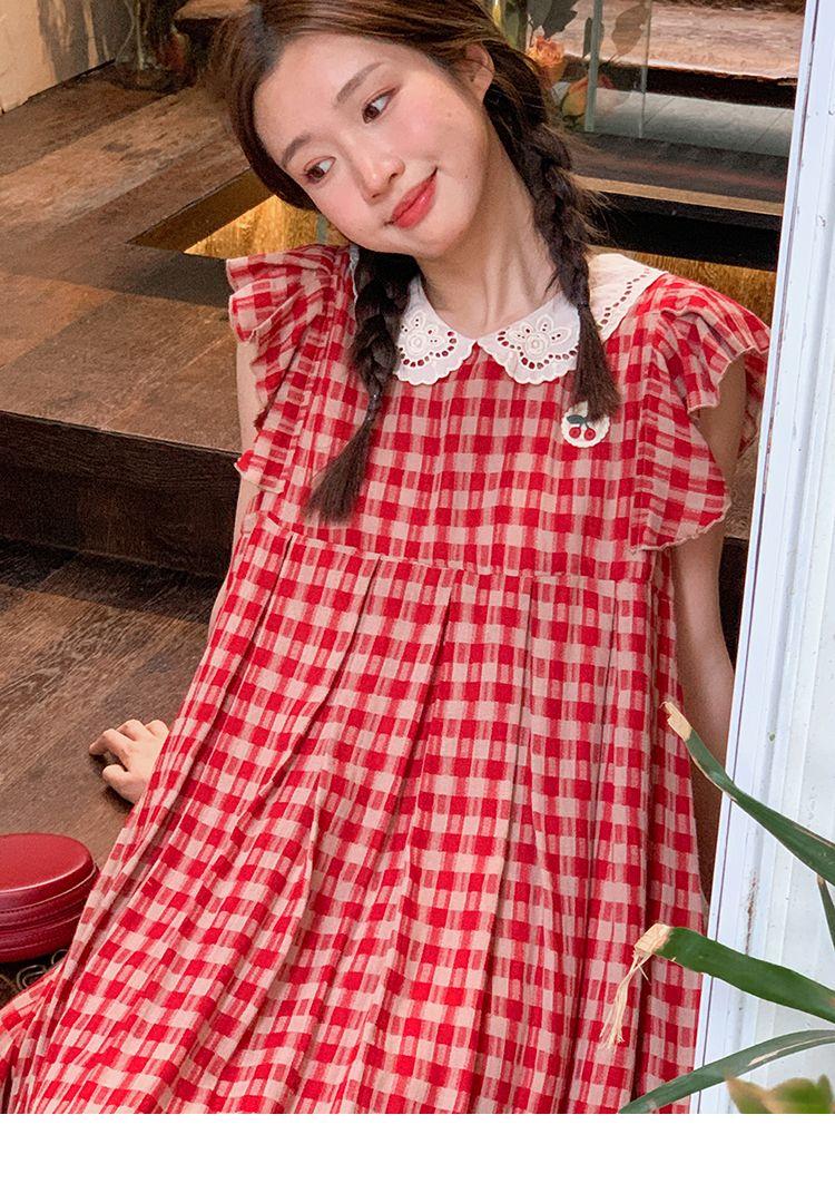 CHENGRUI Vintage búp bê cổ cherry thêu đầm mùa hè 2023 lỏng lẻo ngọt ngào thiết kế cảm giác váy sọc đỏ