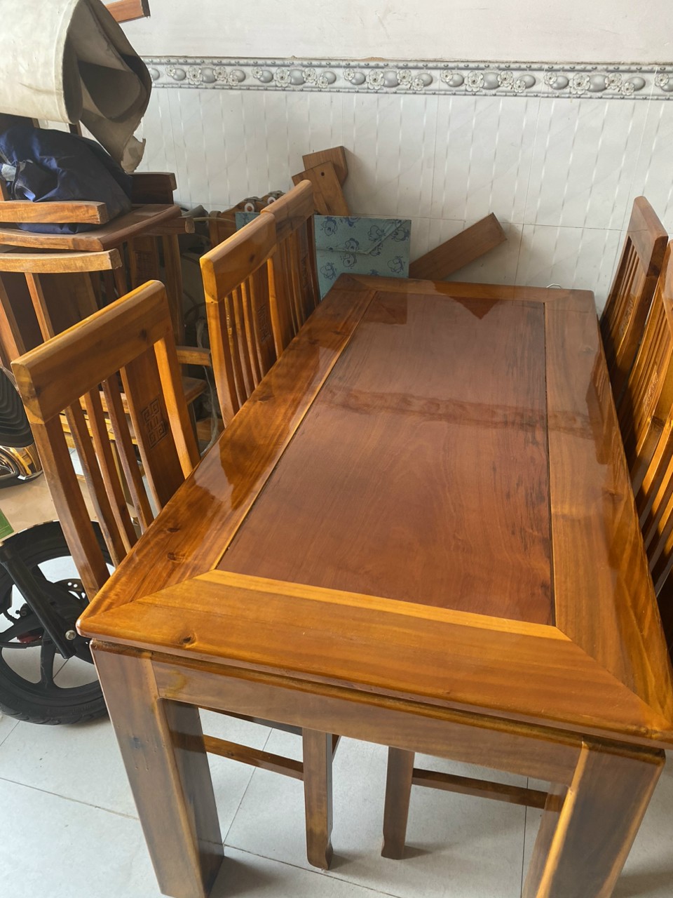 Bàn ăn gỗ tràm 6 ghế cao cấp