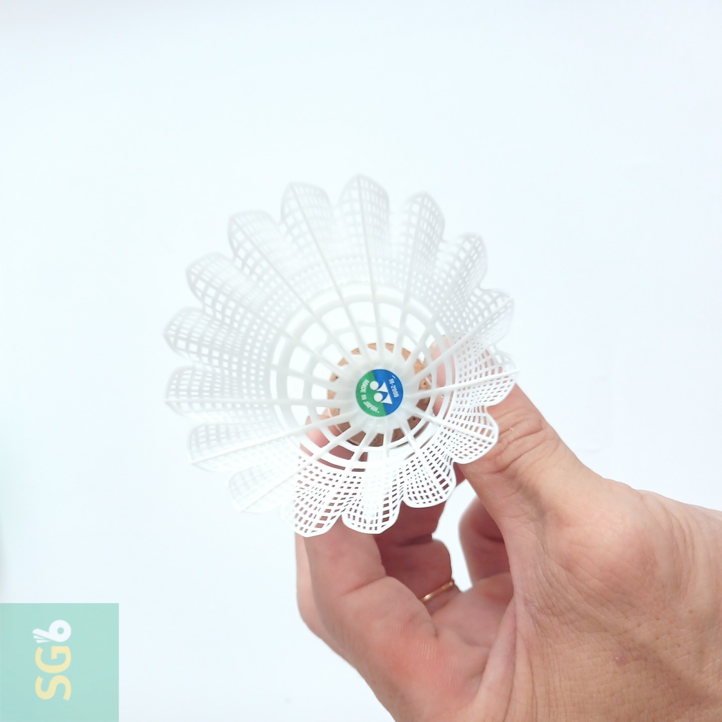 Cầu nhựa Yonex Mavis 2000 chính hãng