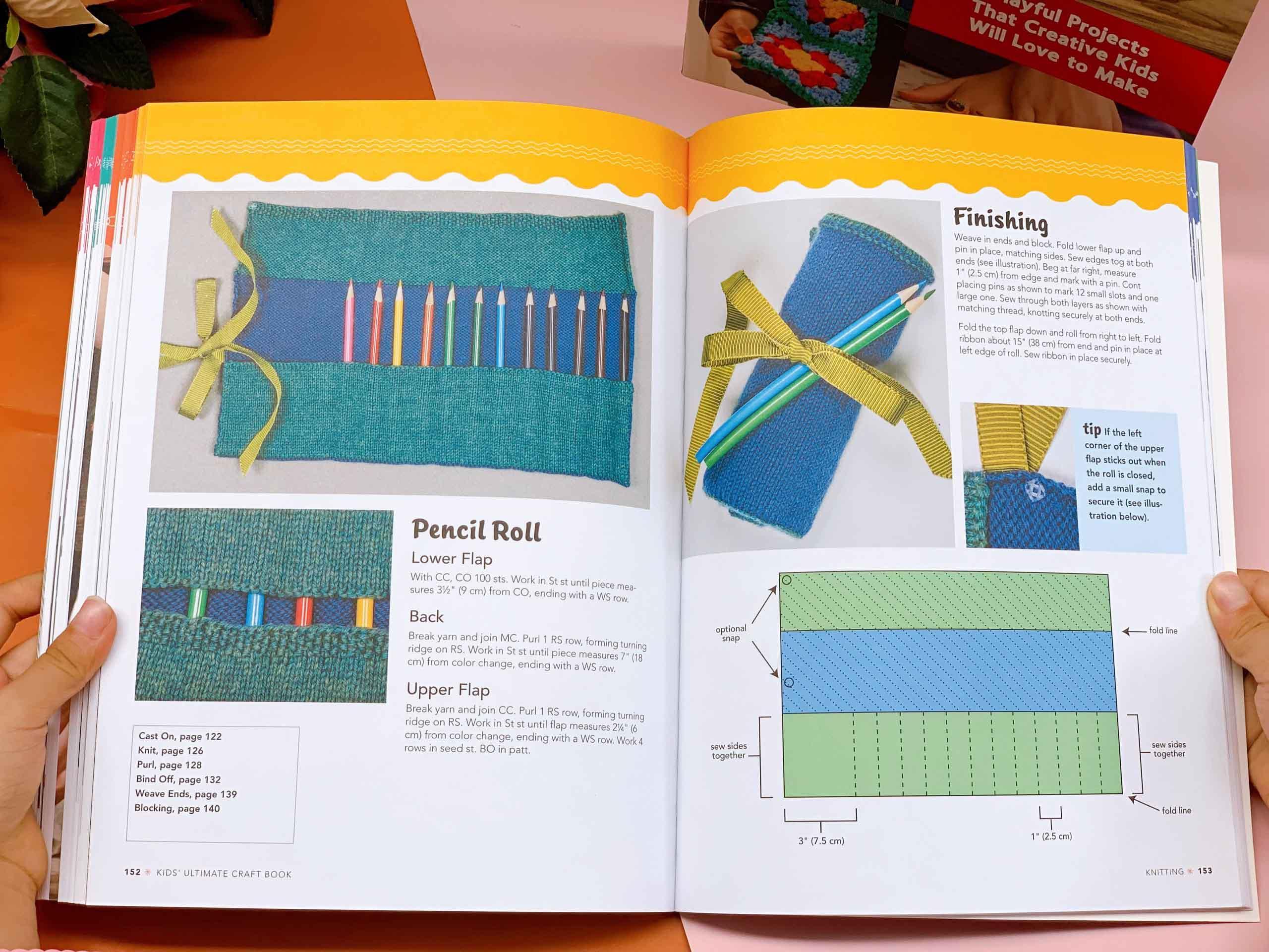 Kids' Ultimate Craft Book : Bead, Crochet, Knot, Braid, Knit, Sew! - Playful Projects That Creative Kids Will Love to Make