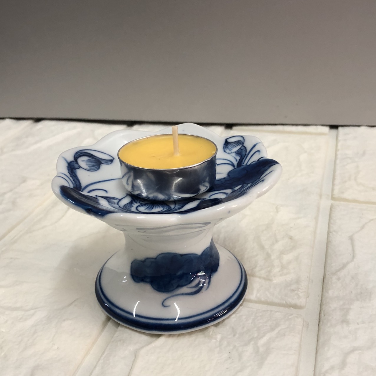 Đế để nến vẽ sen đk 9 cao 6cm TP1082