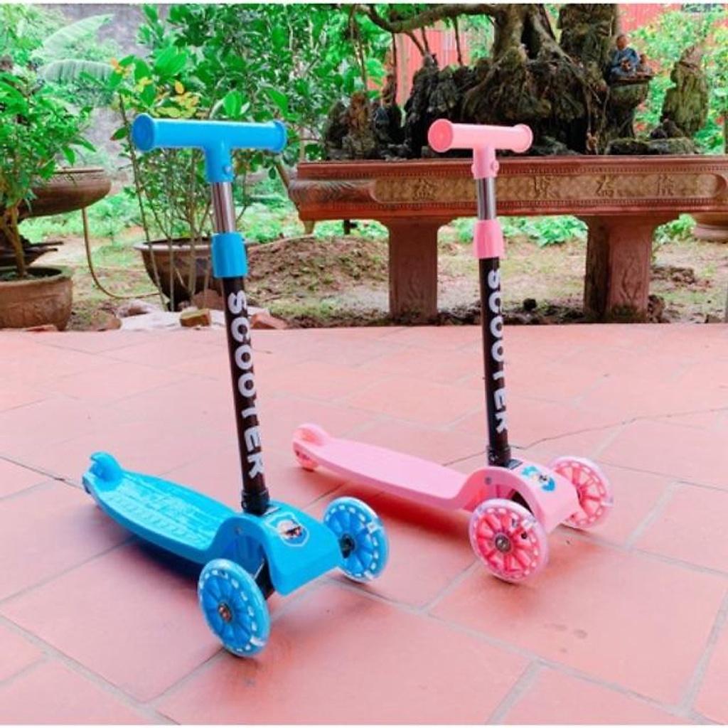 Xe trượt scooter cho bé - bánh xe phát sáng