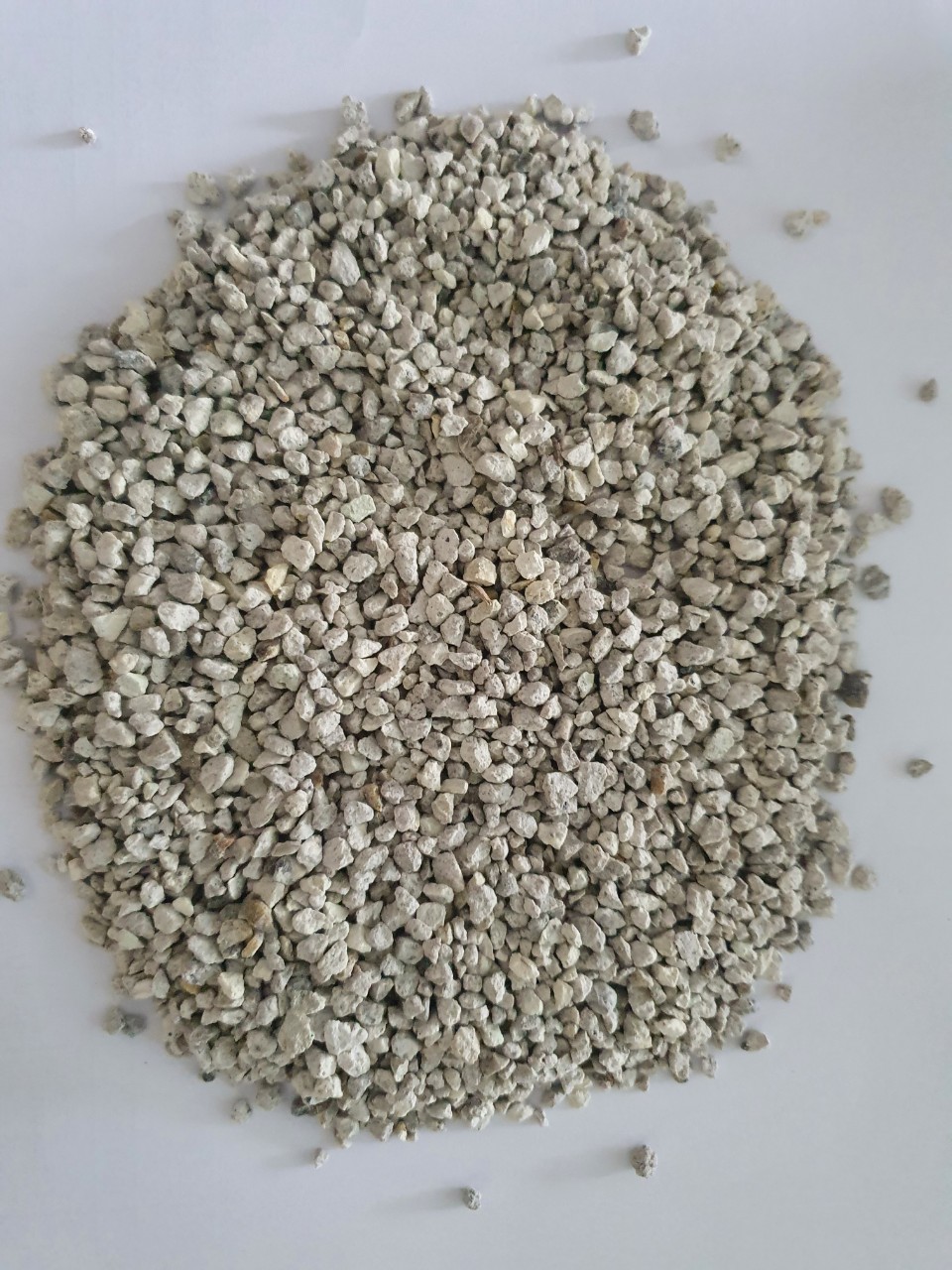 Hạt quặng Gemina Zeolite: Vật liệu lọc nước gói  0,5kg và 1kg