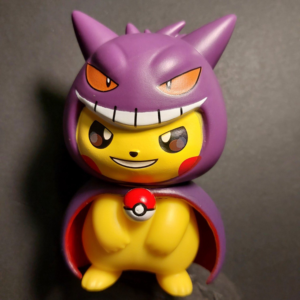 Mô hình Pokemon gapcha Pikachu khoát áo Gengar bóng ma 2059 8-1