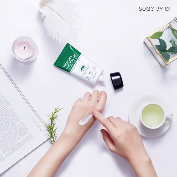 Kem Chống Nắng Dành Cho Da Dầu Mụn, Nhạy Cảm Some By Mi Truecica Mineral Calming Tone-up Suncream