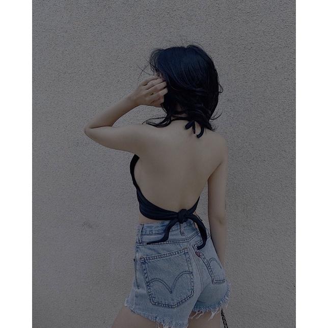 Crop yếm hoa